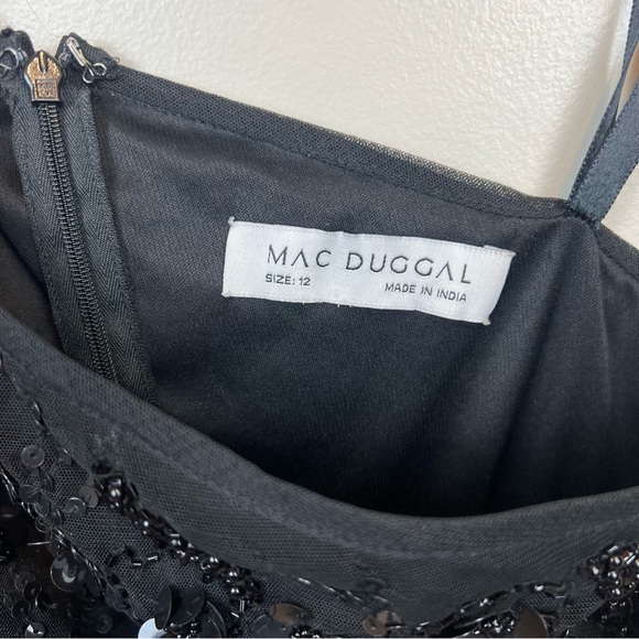 New Mac Duggal Black One Shoulder Gown, Size 12 - Picture 7 of 7